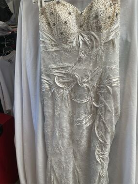 Aspen Beaded Lace Strapless Evening Gown in Ivory